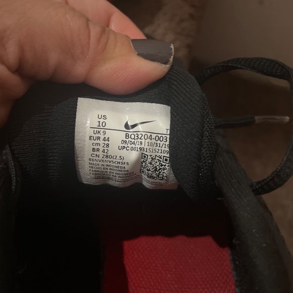 Sneakers by Nike Revolution - Picture 6 of 7